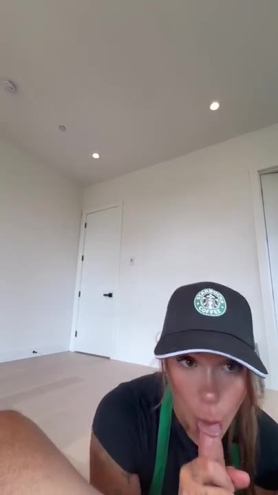 Ari Krystya - Starbucks Employee Gets Fucked Video Leaked
