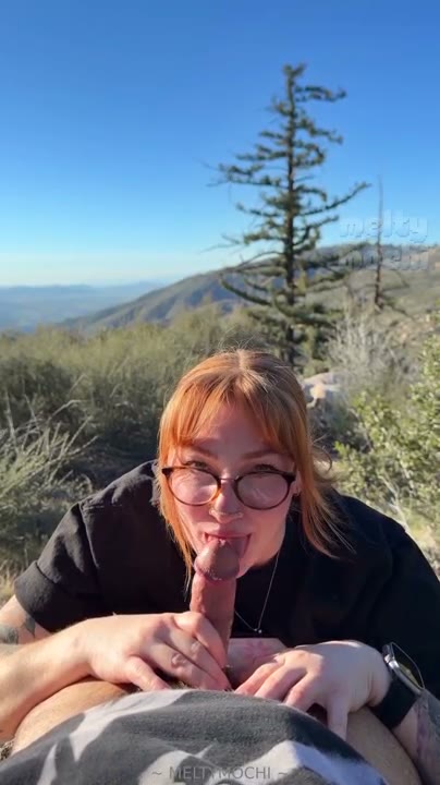 Melty Mochi - Outdoor Creampie Quickie