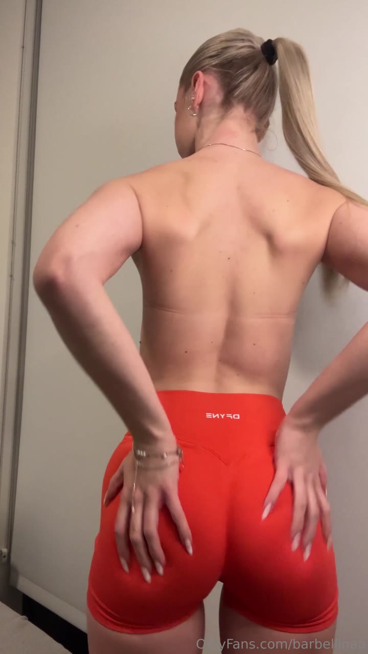 Barbellina - Stripping out of Gym Clothes to Masturbate